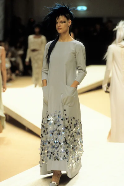 Look 49
